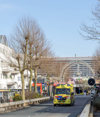 AED, hulpverlening, Ambulance