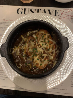 Restaurant Gustave Brasserie_Caen_Franse Uiensoep